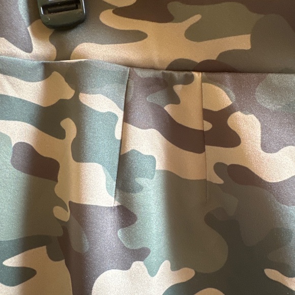 Eloquii Camo Midi skirt - Size 16 - Picture 5 of 7
